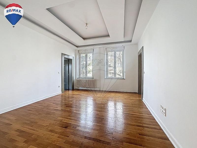 Appartement - 107 m² - 5 pièces