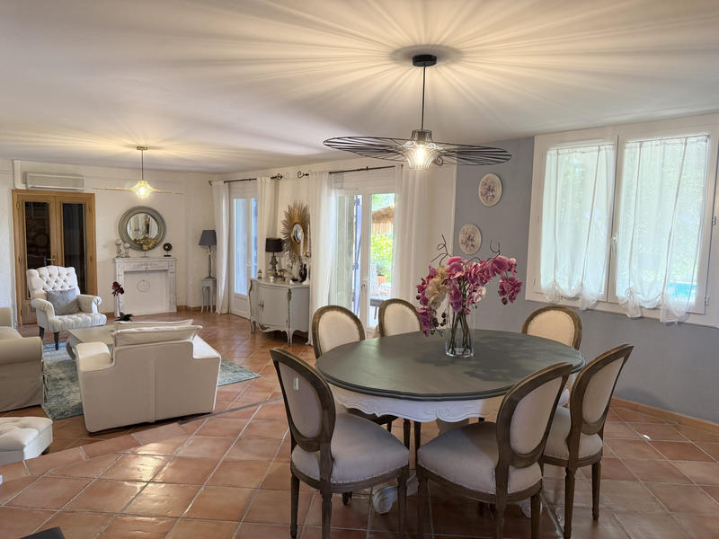 Maison - 174 m² - 5 pièces