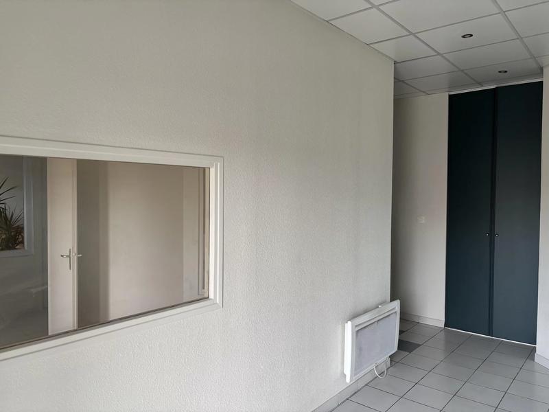 Local d'activités - 12 m² - 1 pièce