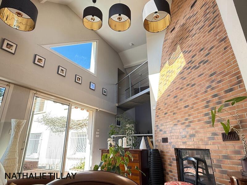 Maison - 274 m² - 10 pièces