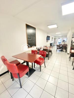 Local commercial - 70 m² - 4 pièces