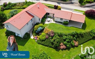 Maison - 208 m² - 8 pièces