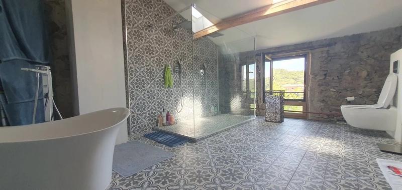 Maison de village - 290 m² - 6 pièces