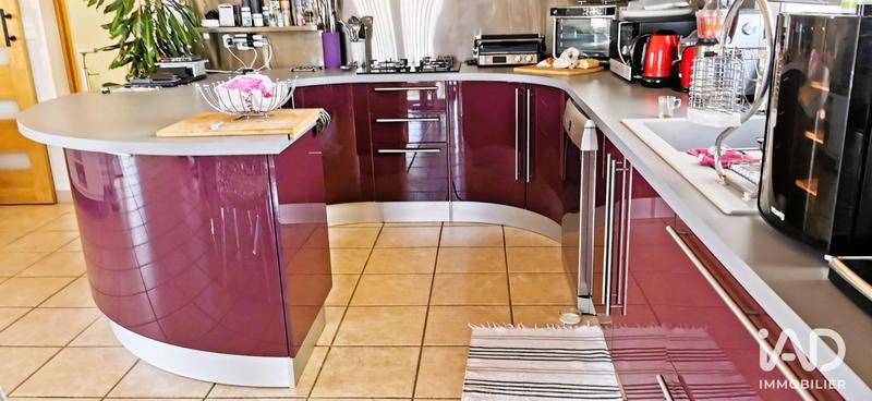 Maison - 235 m² - 5 pièces