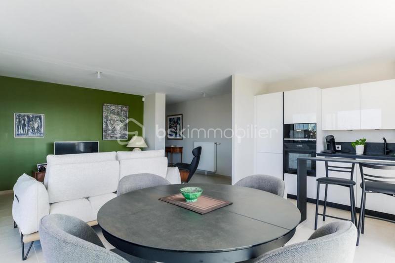 Appartement - 91 m² - 4 pièces