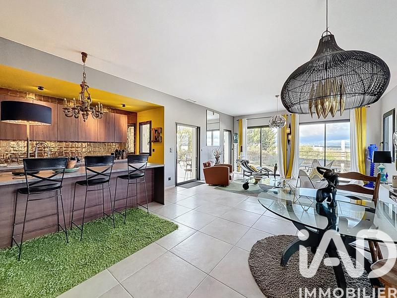 Maison - 130 m² - 4 pièces