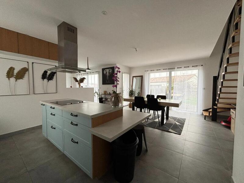 Maison - 128 m² - 6 pièces