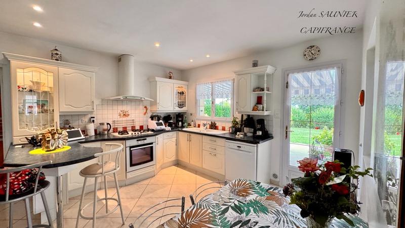 Villa - 273 m² - 7 pièces