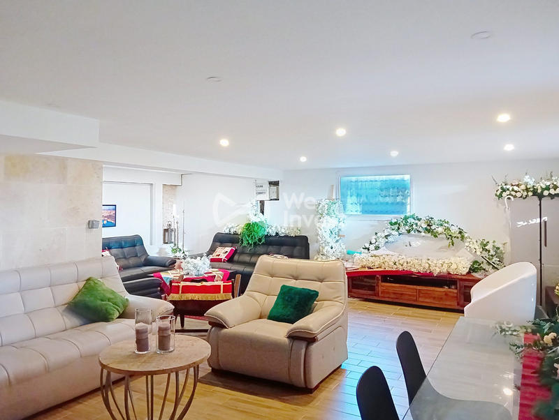 Maison contemporaine - 340 m² - 10 pièces