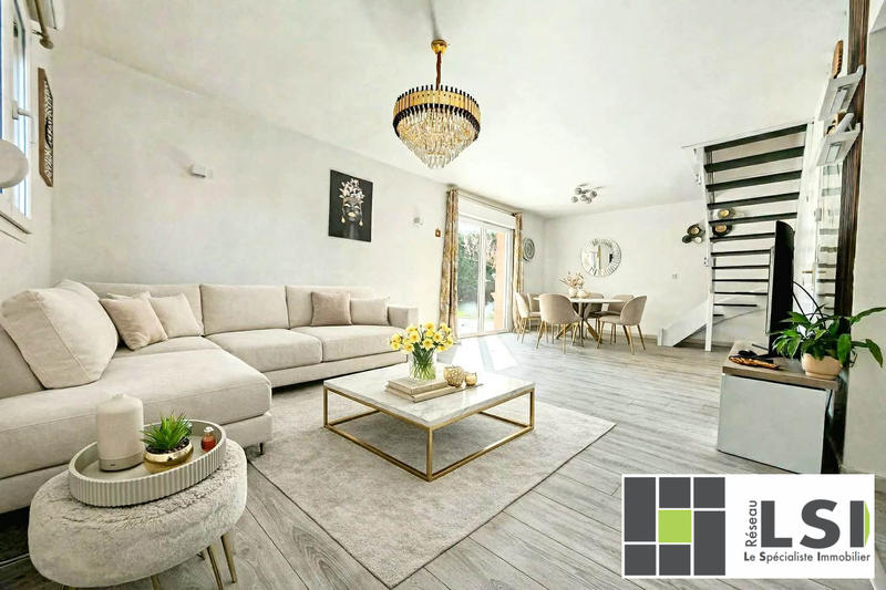 Maison - 122 m² - 9 pièces