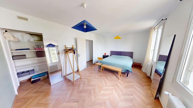 Appartement - 85 m² - 3 pièces