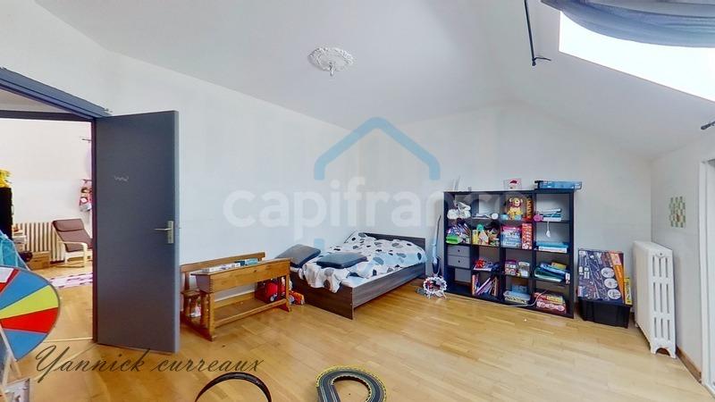 Maison - 152 m² - 5 pièces