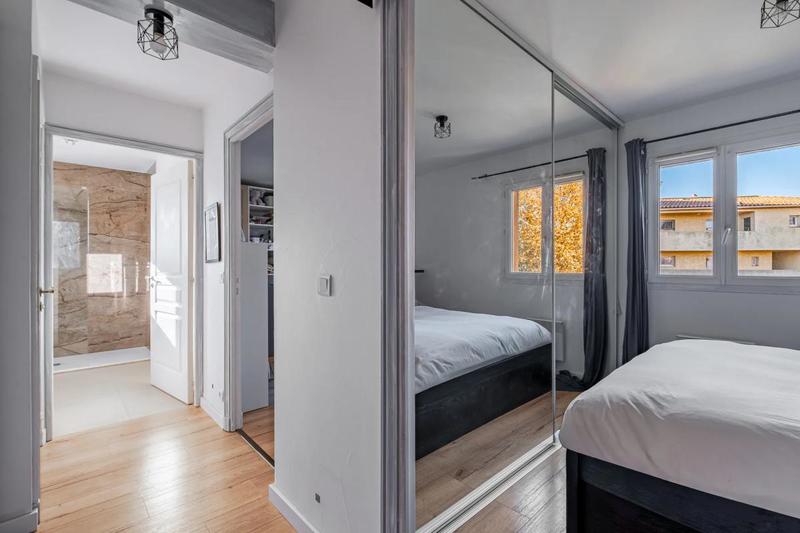 Appartement - 77 m² - 3 pièces