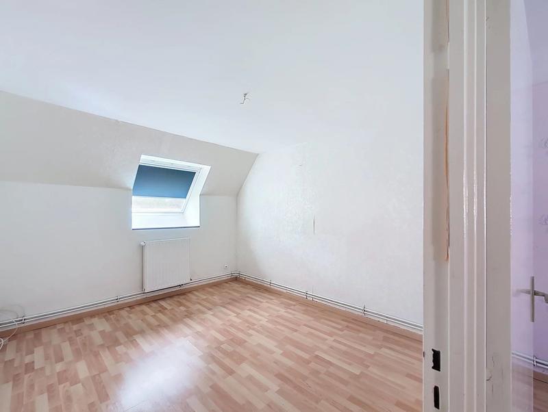 Maison - 94 m² - 5 pièces