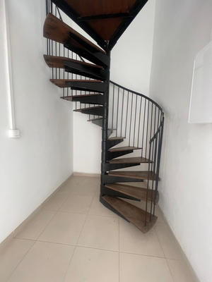 Local commercial - 100 m² - 5 pièces