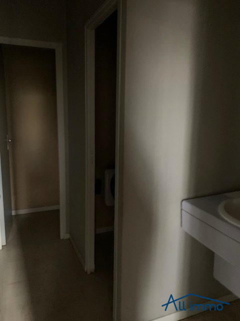 Local d'activités - 336 m²