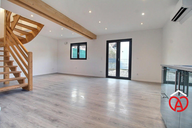 Maison - 106 m² - 5 pièces