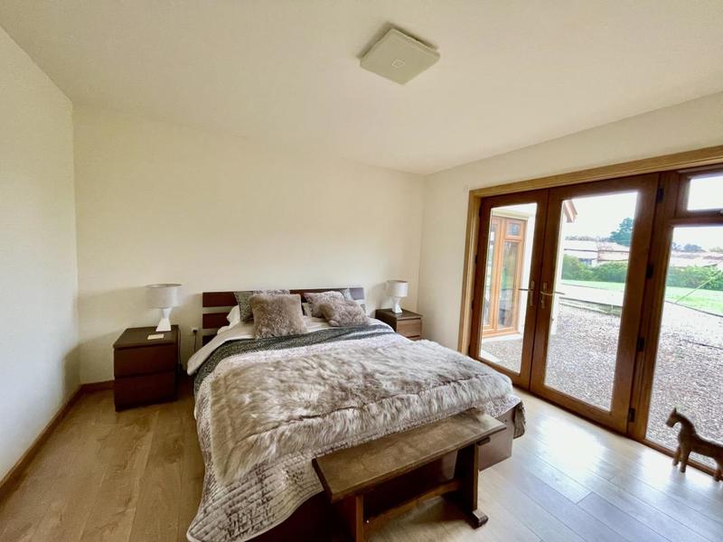 Maison - 200 m² - 7 pièces