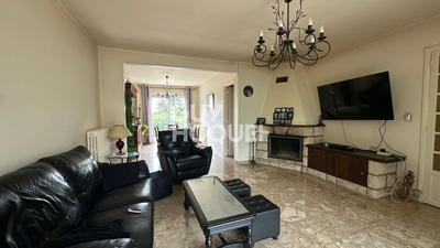 Maison - 156 m² - 8 pièces