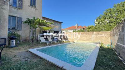 Immeuble - 213 m² - 10 pièces