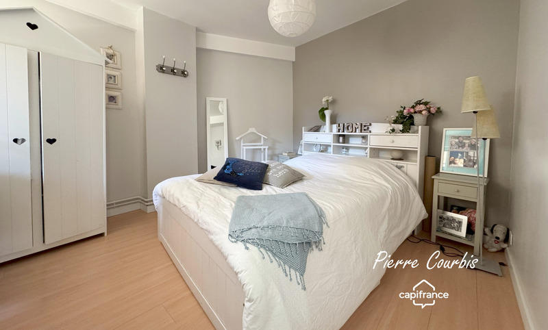 Maison - 224 m² - 6 pièces