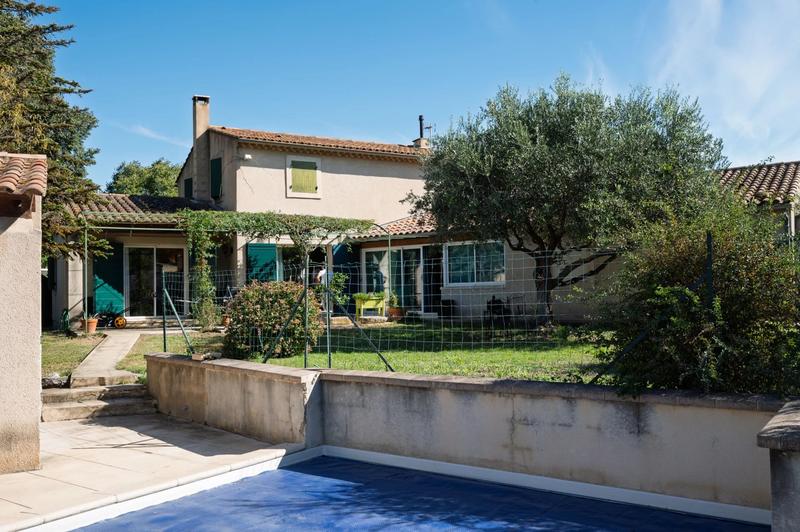 Maison - 255 m² - 3 pièces