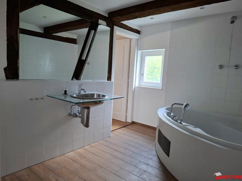 Maison - 397 m² - 11 pièces