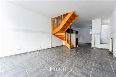 Maison - 154 m² - 7 pièces