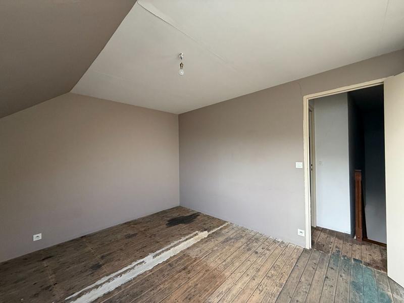 Maison - 90 m² - 6 pièces