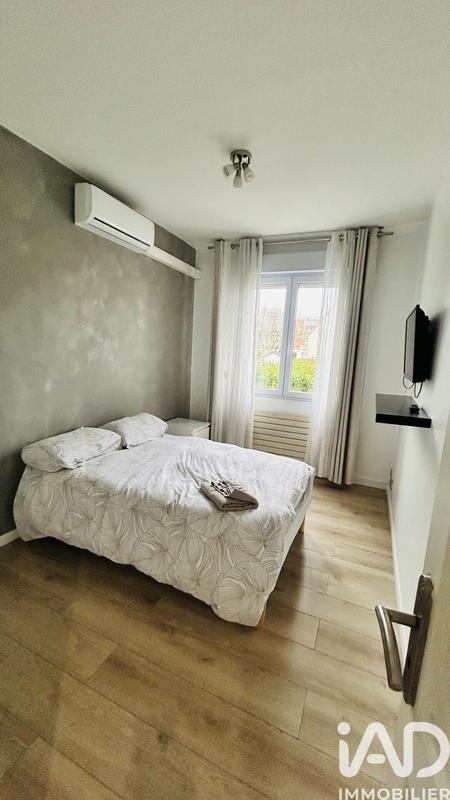 Maison - 186 m² - 8 pièces