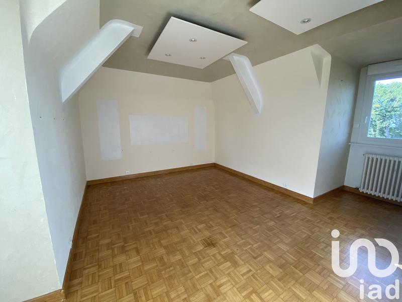 Maison - 223 m² - 7 pièces