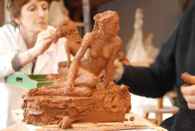 Stage de modelage avec modèle vivant au Jardin des Sculptures