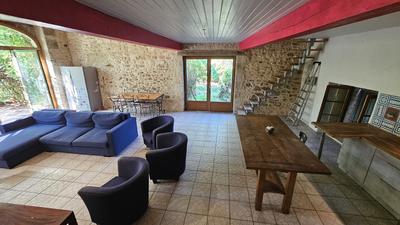 Maison - 180 m² - 5 pièces