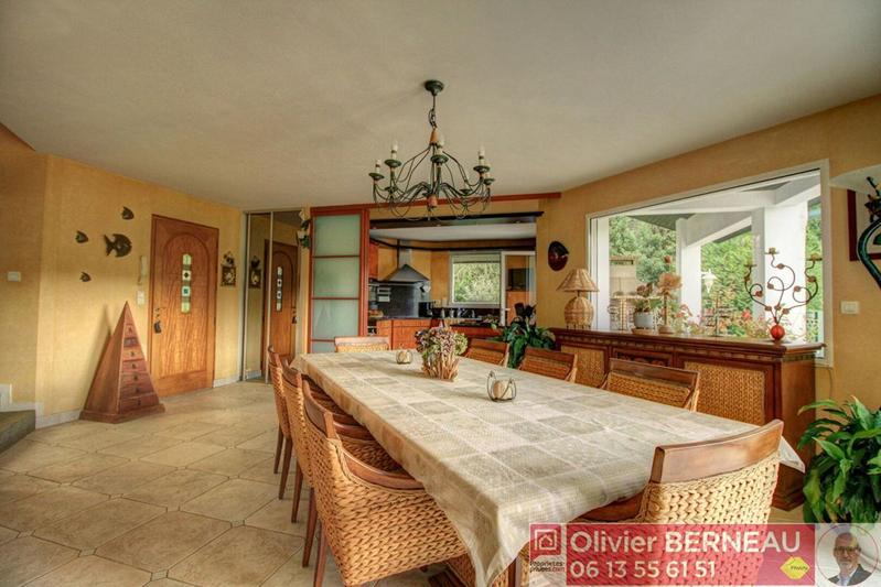 Villa - 163 m² - 6 pièces