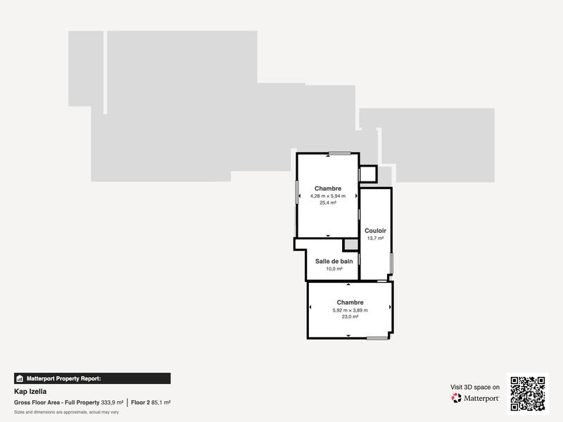 Maison - 334 m² - 8 pièces