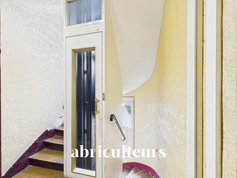 Appartement - 105 m² - 5 pièces