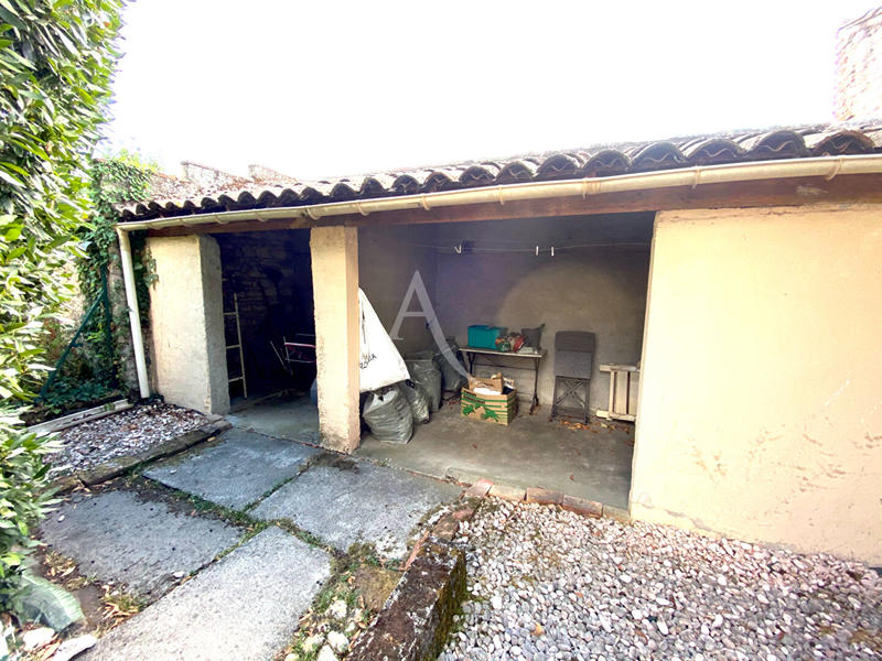 Maison - 208 m² - 8 pièces