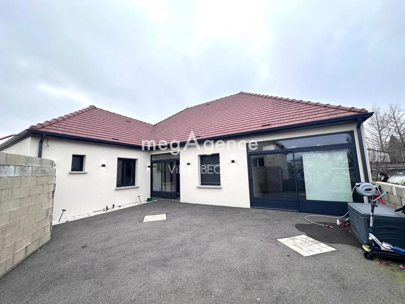 Maison - 180 m² - 5 pièces