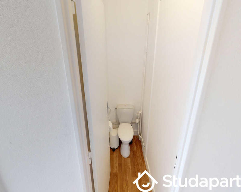 Chambre - 90 m² - 1 pièce