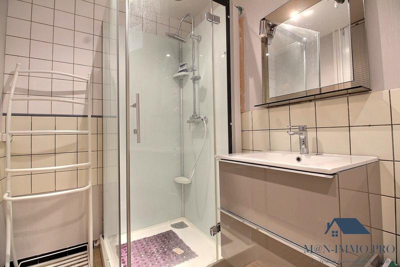 Maison traditionnelle - 94 m² - 5 pièces