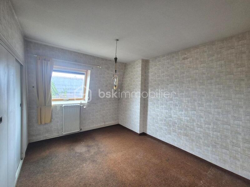 Maison - 97 m² - 5 pièces