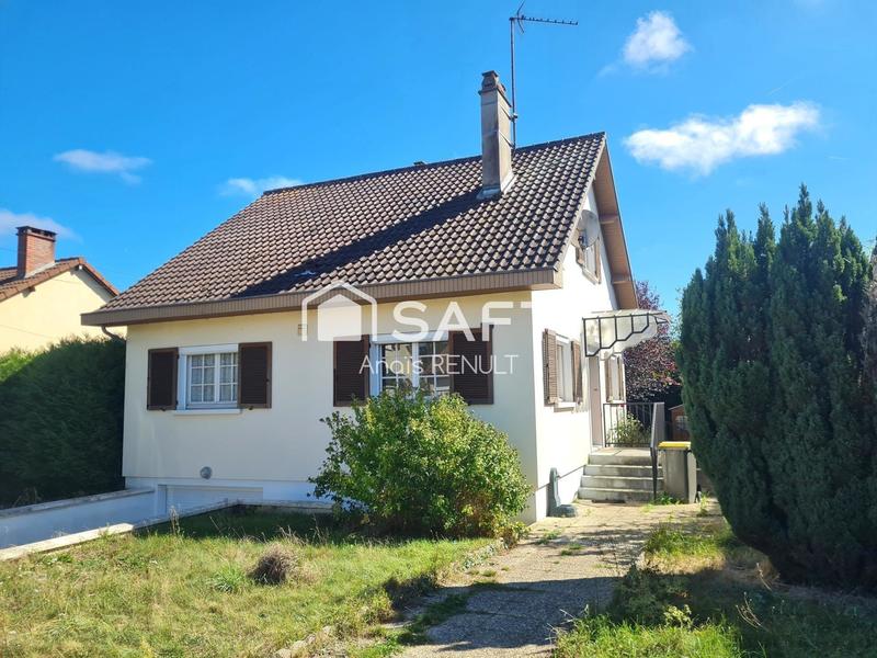 Maison - 90 m² - 5 pièces