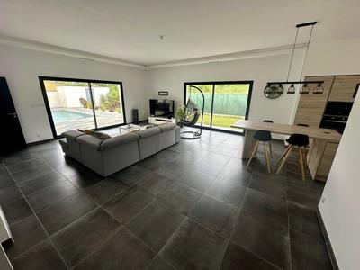 Villa - 128 m² - 4 pièces