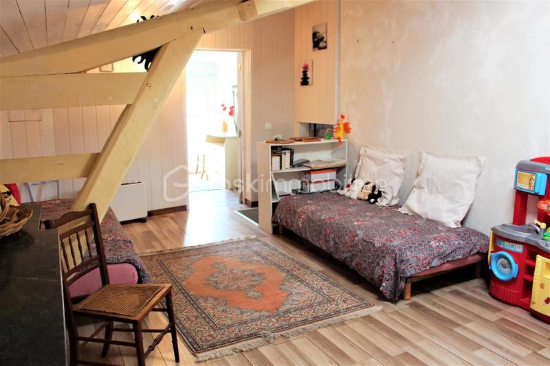 Maison - 168 m² - 8 pièces