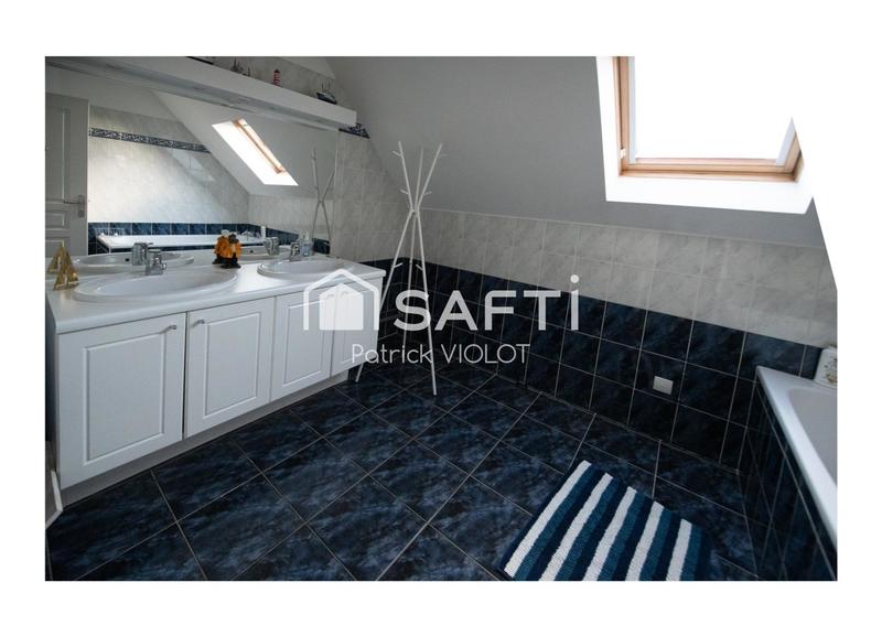 Maison - 145 m² - 5 pièces