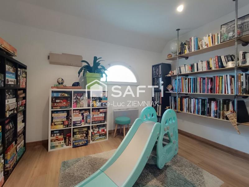 Maison - 177 m² - 7 pièces