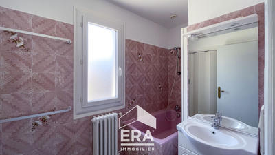 Maison - 80 m² - 5 pièces