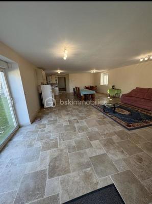 Demeure - 248 m² - 8 pièces