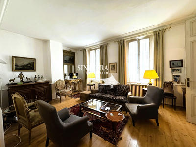 Maison - 163 m² - 7 pièces