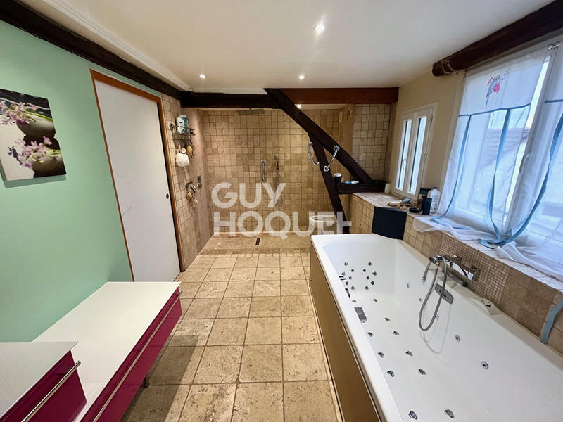 Maison - 190 m² - 5 pièces